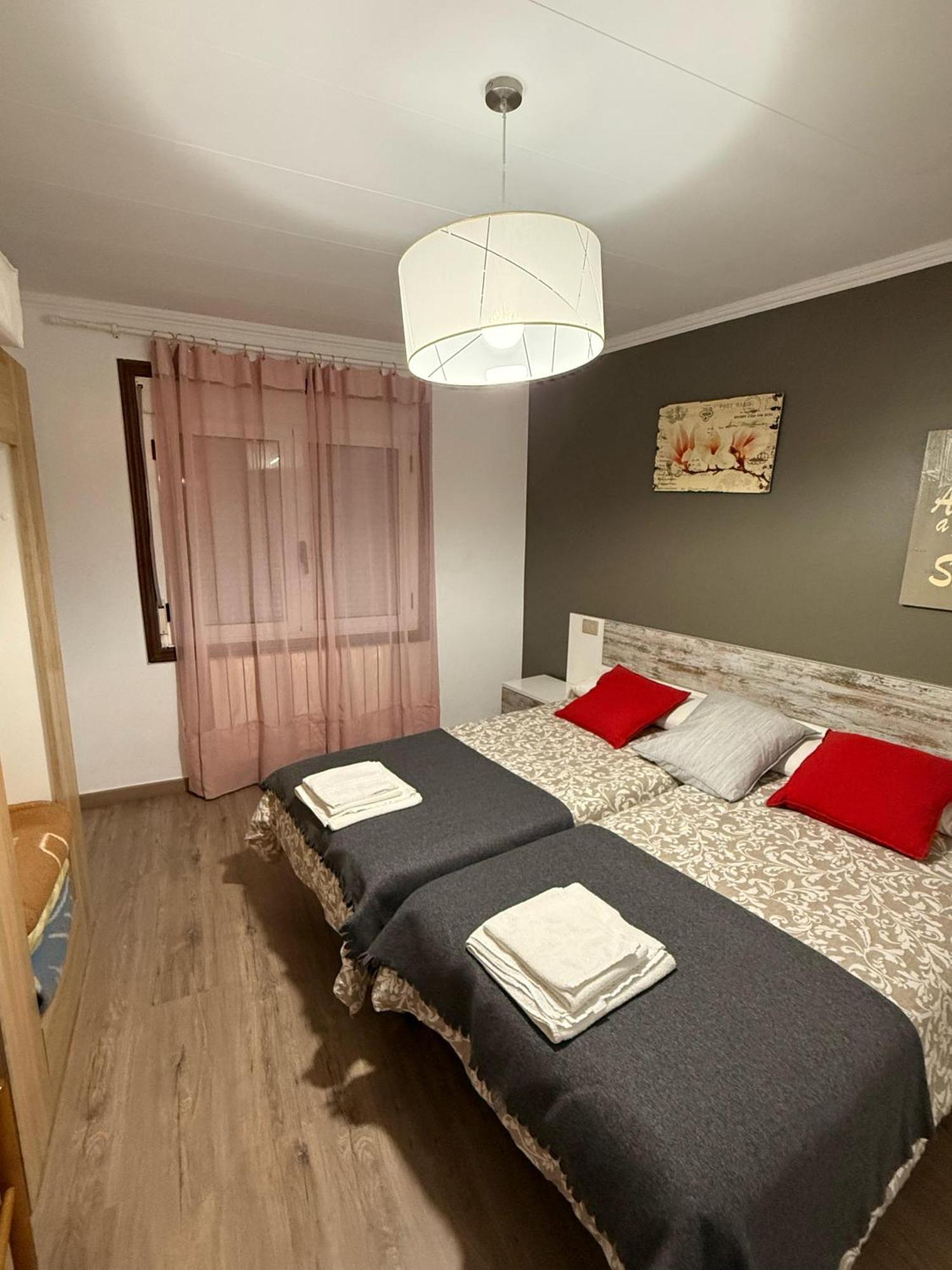Apartamentos Portolux Portomarin Zewnętrze zdjęcie